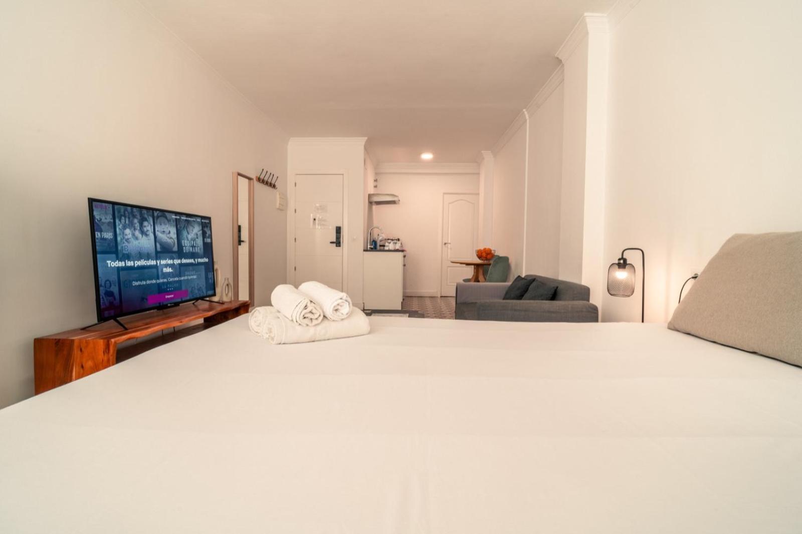Apartamentos Avanel รอนดา ภายนอก รูปภาพ